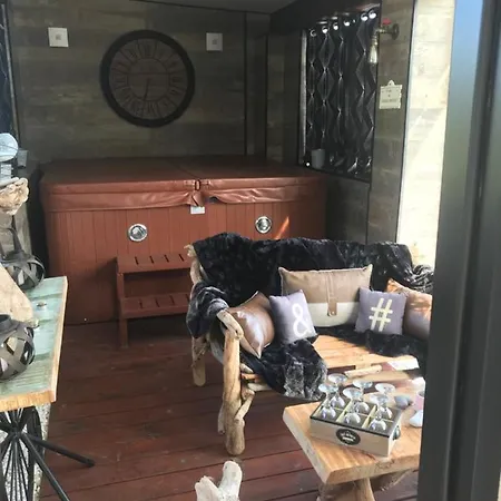 Du Gozzi Homestay szállás