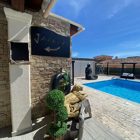 Homestay Du Gozzi *